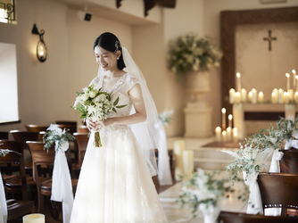 THE VILLAS 長崎(ザ ヴィラズ) チャペル(木の温もりと緑に包まれた館内チャペル)画像 2-3