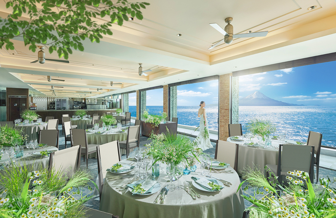 SCAPES THE SUITE(スケープス ザ スィート) 唯一無二の遮る物がない海を望む披露宴会場画像 1