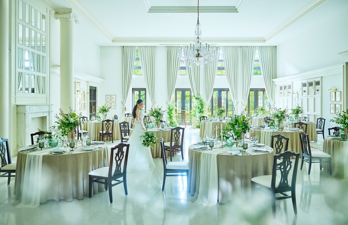 アーセンティア迎賓館 高崎 白を基調とした内装はどんな装飾にもマッチ画像 1