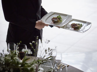 アーセンティア迎賓館 大阪 スタッフ2画像 2-3