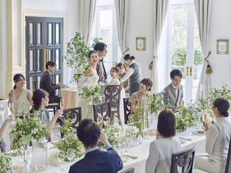 アーヴェリール迎賓館 姫路 上質さと落ち着きを感じられる披露宴会場画像 2-3