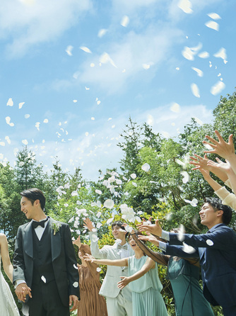 ヒルサイドクラブ迎賓館 八王子 開放的なガーデン【ヴィクトリアハウス】画像 1-2