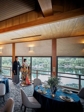 GARDEN RESTAURANT TOKUGAWAEN(ガーデンレストラン徳川園) シャンデリアが煌めく上質でモダンな会場画像 2-2