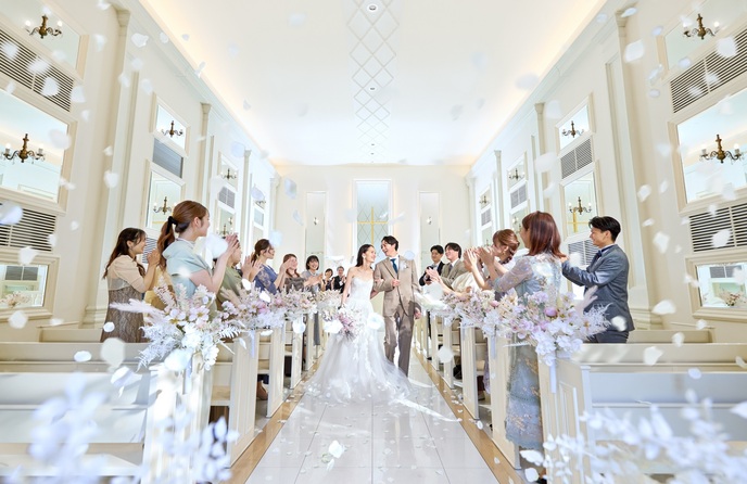 ベイサイド迎賓館 鹿児島 チャペル(白を基調とした洗練されたホワイトチャペル)画像 1