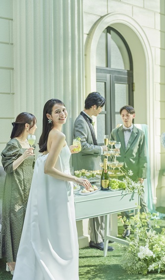 アクアテラス迎賓館 新横浜 自由な演出が叶うプール付きガーデン画像 2-1