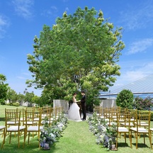 ベイサイド迎賓館 和歌山 セレモニースペース(外国映画のようなガーデンウエディング)画像 2-2