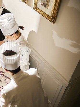 ベイサイド迎賓館 和歌山 専属スタッフ全員で打合せをして創り上げる画像 1-2