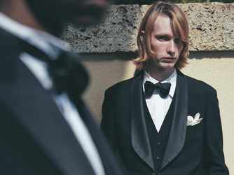 THE TERRACE 弓張の丘ホテル 衣裳3画像 1-3