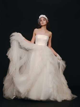 THE TERRACE 弓張の丘ホテル 衣裳1画像 2-1