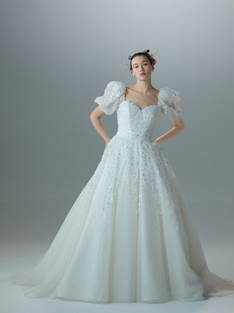 THE TERRACE 弓張の丘ホテル 衣裳1画像 1-1