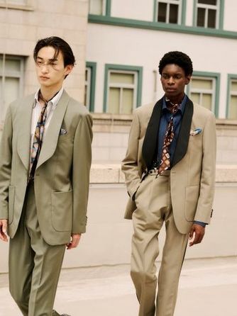 THE TERRACE 弓張の丘ホテル 衣裳3画像 2-2