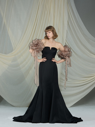 THE TERRACE 弓張の丘ホテル 衣裳2画像 1-1