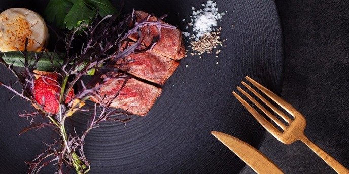 THE TERRACE 弓張の丘ホテル 料理・ケーキ1画像 1