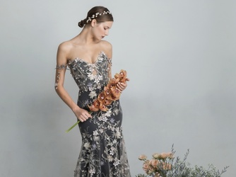 ピエトラ・セレーナ 衣裳1画像 1-3