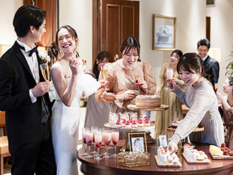 クラシカ ベイ クオーレ 会場にはおしゃれなホワイエを併設画像 2-1