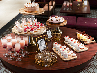 クラシカ ベイ クオーレ 会場にはおしゃれなホワイエを併設画像 2-2