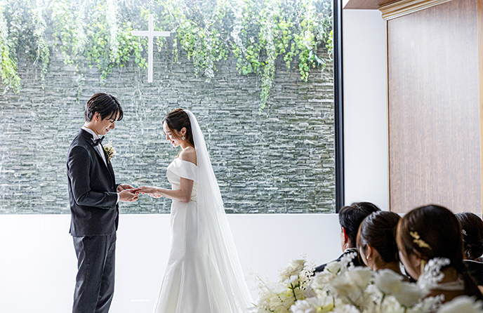 クラシカ ベイ クオーレ チャペル(光と水に彩られた感動的な誓い)画像 1