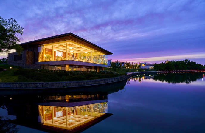 キュイジーヌ フランセーズ ラ・シャンス(環水公園内) ラ・シャンス(ナイトウエディング)画像 1