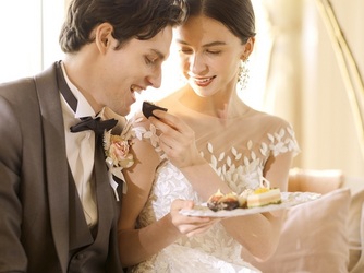 ヴェルミヨンバーグ名古屋 会場内キッチン隣で行うビュッフェタイム画像 2-1