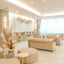 アールベルアンジェ富山 【クレール】温かな白に囲まれた披露宴会場画像 2-6