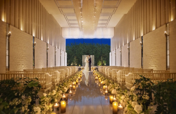 シャルマンシーナ TOKYO チャペル(花嫁の美しさを引き立たせる上質空間)画像 1