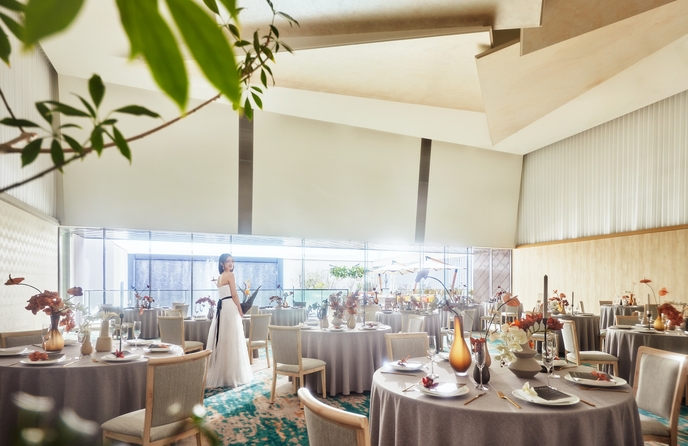 福岡 天神モノリス(FUKUOKA TENJIN MONOLITH) メインダイニング【SHIZUKU】画像 1