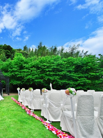 グランラセーレ八重垣 セレモニースペース(ガーデン人前式)画像 1-2