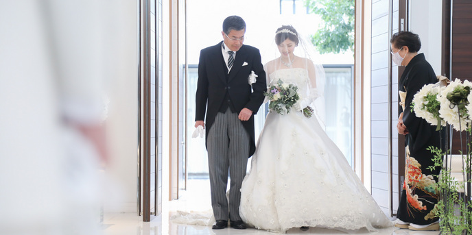 Ange La Fontaine (アンジェラフォンティーヌ) チャペル(水のカーテンと光のバージンロード…)画像 1