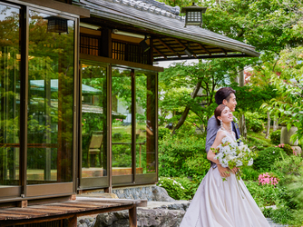 ザ オーク ガーデン/別邸 木屋 【和モダン】京都らしさを感じる結婚式画像 2-1