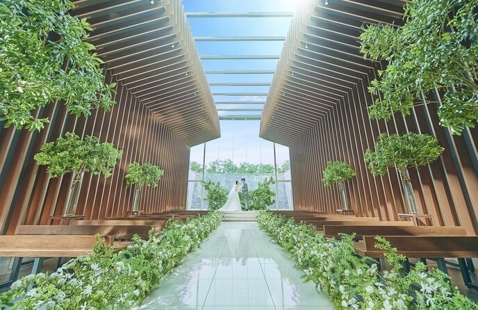 ザ・リーヴス プレミアムテラス チャペル(光と水と緑。木のぬくもりに包まれる空間。)画像 1