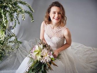 セントアクアチャペル白金 衣裳画像 1-2