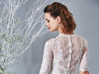 セントアクアチャペル白金 衣裳画像 1-3