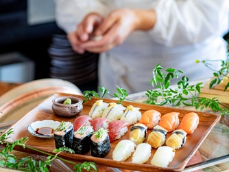 T’SUKI sur la mer(ツキ シュール ラ メール) 心に残る絶景のロケーションとシェフの演出画像 2-1