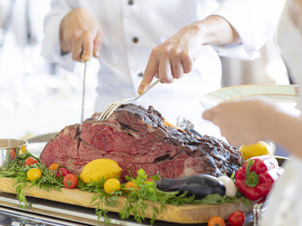 T’SUKI sur la mer(ツキ シュール ラ メール) 絶景のロケーションを一望できるテラス画像 2-3