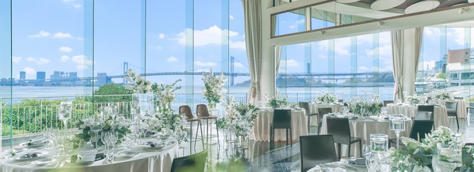 T’SUKI sur la mer(ツキ シュール ラ メール) 絶景のロケーションを一望できるテラス画像 2-1