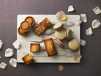 エミリア(Wedding Court EMILIA) 料理・ケーキ1画像 2-4