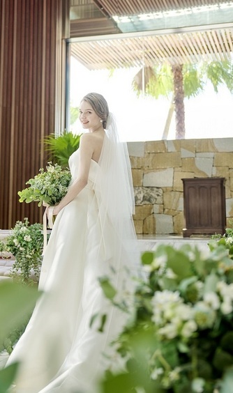 LAPIS AZUR(ラピスアジュール) チャペル(自然光あふれる圧巻のリゾートチャペル)画像 2-1