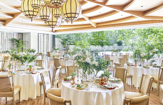 LAPIS AZUR(ラピスアジュール) ガーデンを望む開放感抜群のパーティ会場画像 1