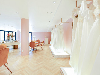 キャトルセゾン浜松 LesQuatreSaisons Hamamatsu 衣裳1画像 2-2