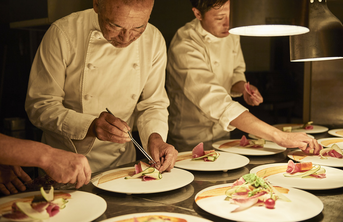 ザ・ガーデンオリエンタル・大阪 料理・ケーキ1画像 1