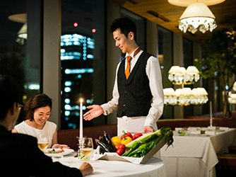 レストランMINAMI スタッフ画像 2-4