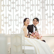 Crevette 名古屋(クルヴェット ナゴヤ) チャペル(光と緑が包む純白チャペル)画像 2-1