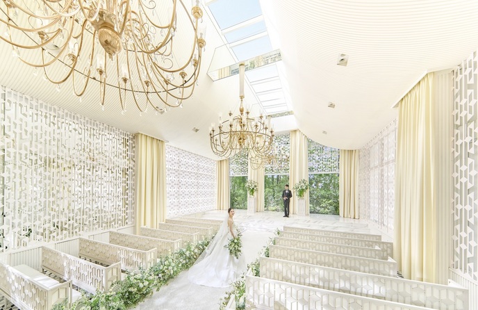 Crevette 名古屋(クルヴェット ナゴヤ) セレモニースペース(光と緑が包む純白チャペル)画像 1