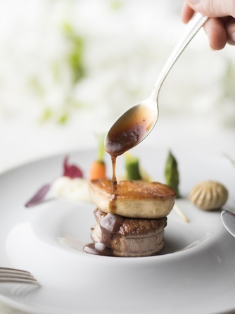 ストリングスホテル NAGOYA 料理・ケーキ1画像 1-2