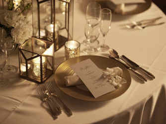 長楽館(国指定重要文化財) 上質感あるナイトウエディング「CORAL」画像 1-2