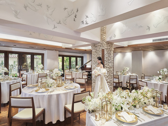 長楽館(国指定重要文化財) 開放感溢れる明るい会場「CORAL」画像 2-3