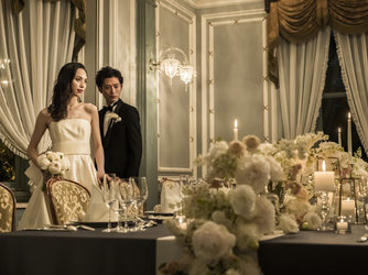 長楽館(国指定重要文化財) 上品にシャンデリアが輝く夜の「LE CHENE」画像 2-3