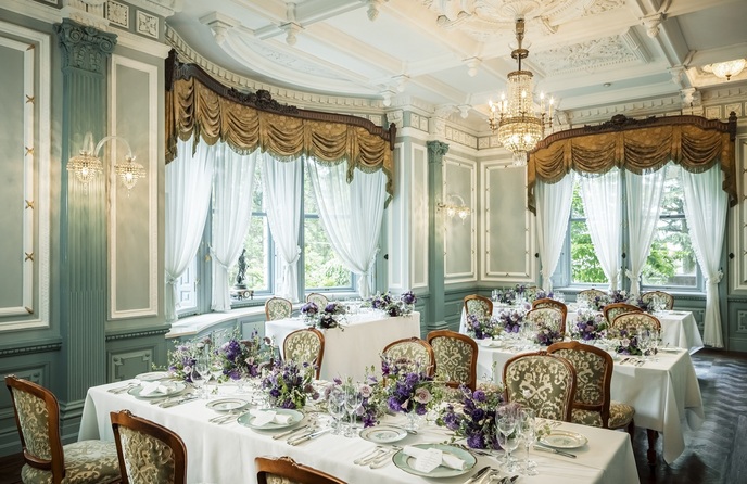 長楽館(国指定重要文化財) 親族や少人数での食事会に「LE CHENE」画像 1