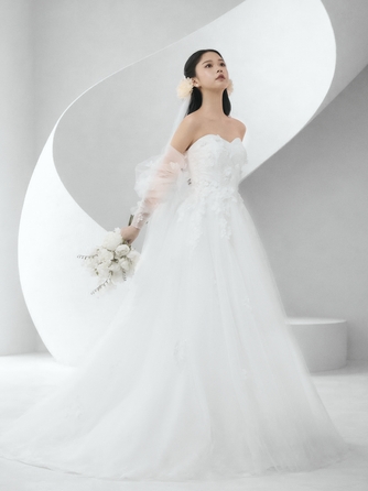 ルミヴェール　ＴＯＫＹＯ（ＬＵＭＩＶＥＩＬ　ＴＯＫＹＯ） 衣裳1画像 2-1