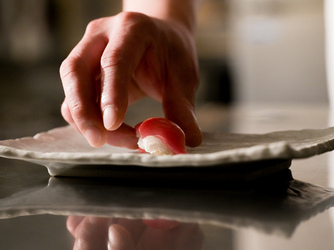 大國魂神社 結婚式場 料理・ケーキ2画像 1-3